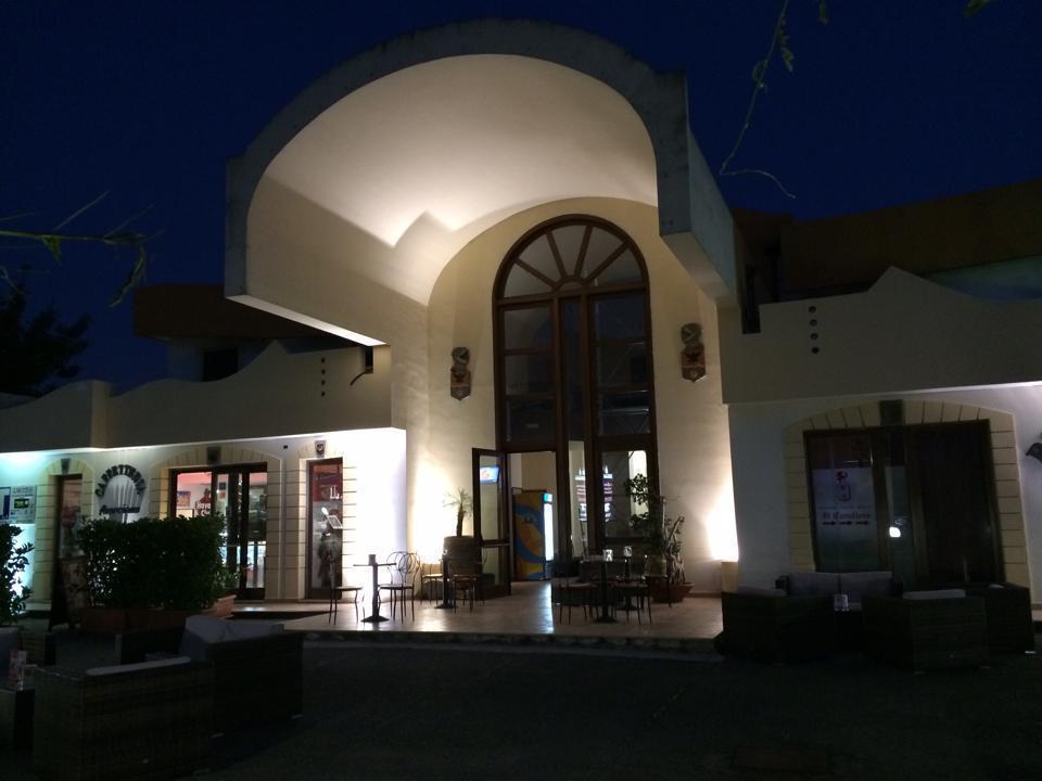 Hotel Il Cavaliere Сарно Экстерьер фото