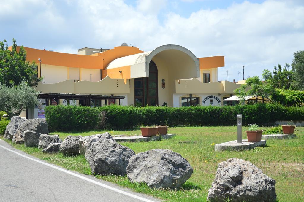 Hotel Il Cavaliere Сарно Экстерьер фото